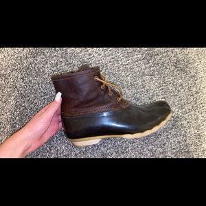 Women’s sperry boots